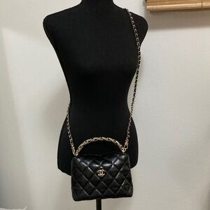 CC Black Quilted Crossbody Bag with Gold Chain
